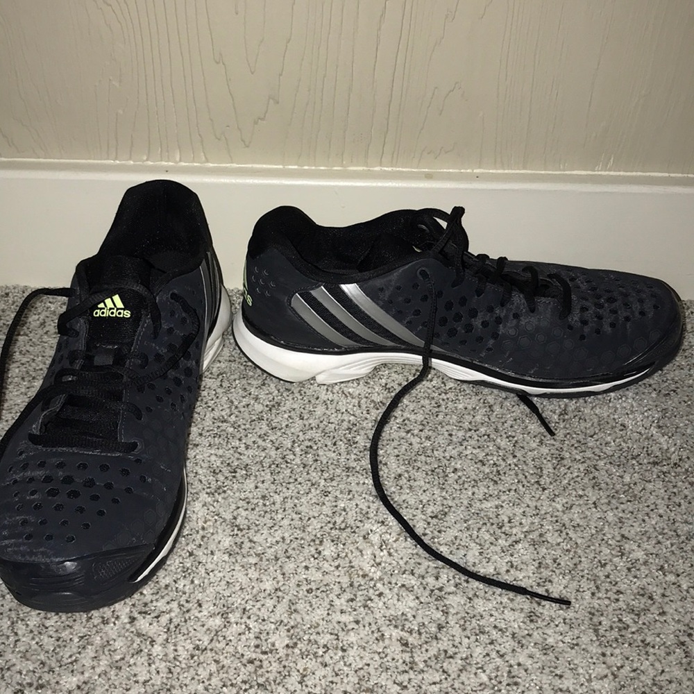 New adidas shoes! Size 10 1/2- women’s